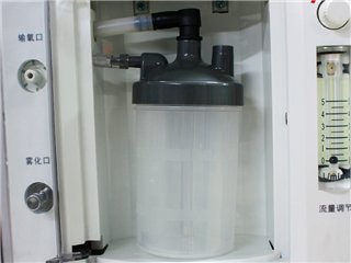 魚躍制氧機7F-3（帶霧化）內(nèi)部細節(jié)圖